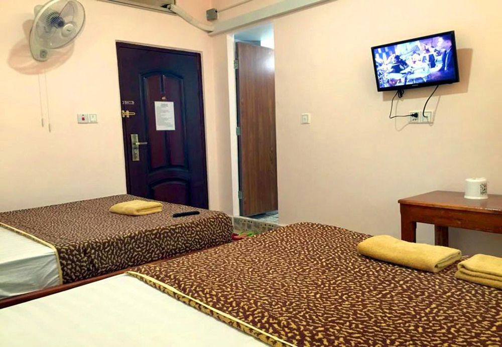First Hotel Battambang Exteriér fotografie