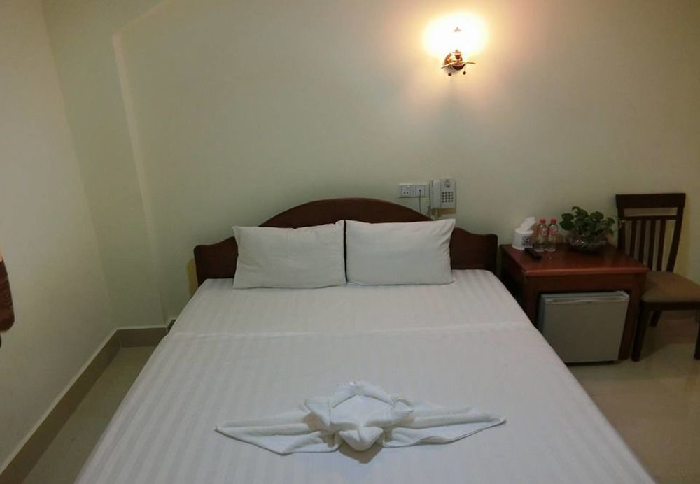 First Hotel Battambang Exteriér fotografie