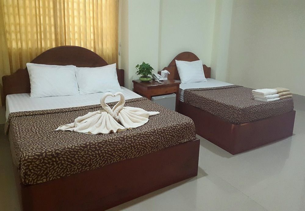 First Hotel Battambang Exteriér fotografie