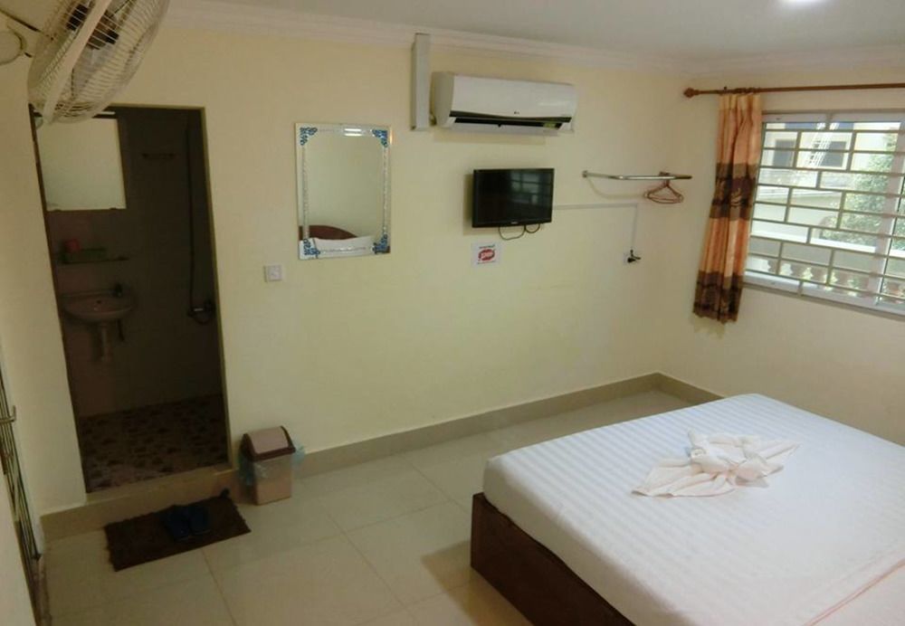 First Hotel Battambang Exteriér fotografie