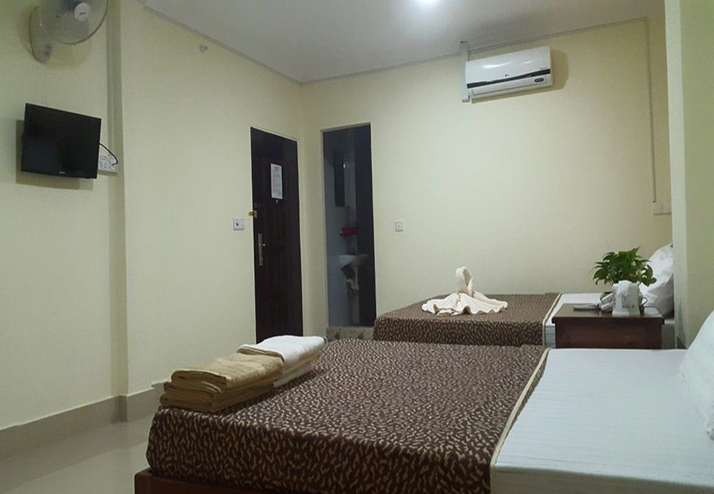 First Hotel Battambang Exteriér fotografie