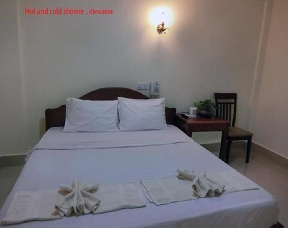 First Hotel Battambang Exteriér fotografie