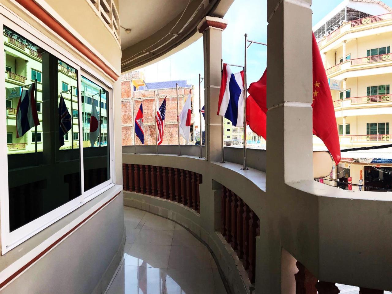 First Hotel Battambang Exteriér fotografie